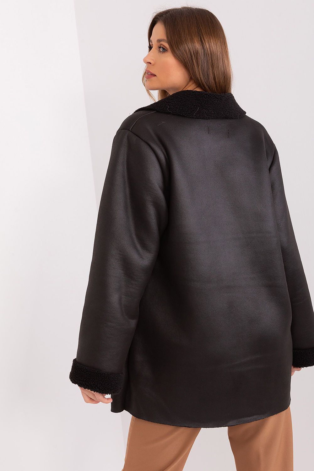 Jacke model 190160 Lakerta