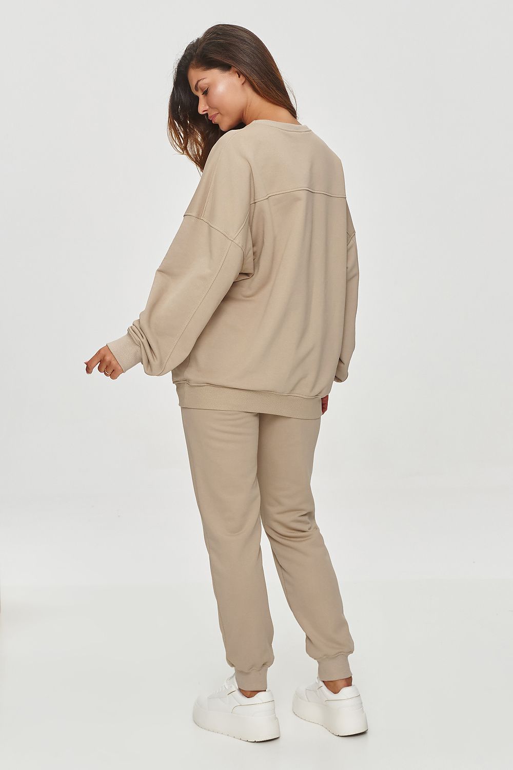 Sweater model 200127 Makadamia