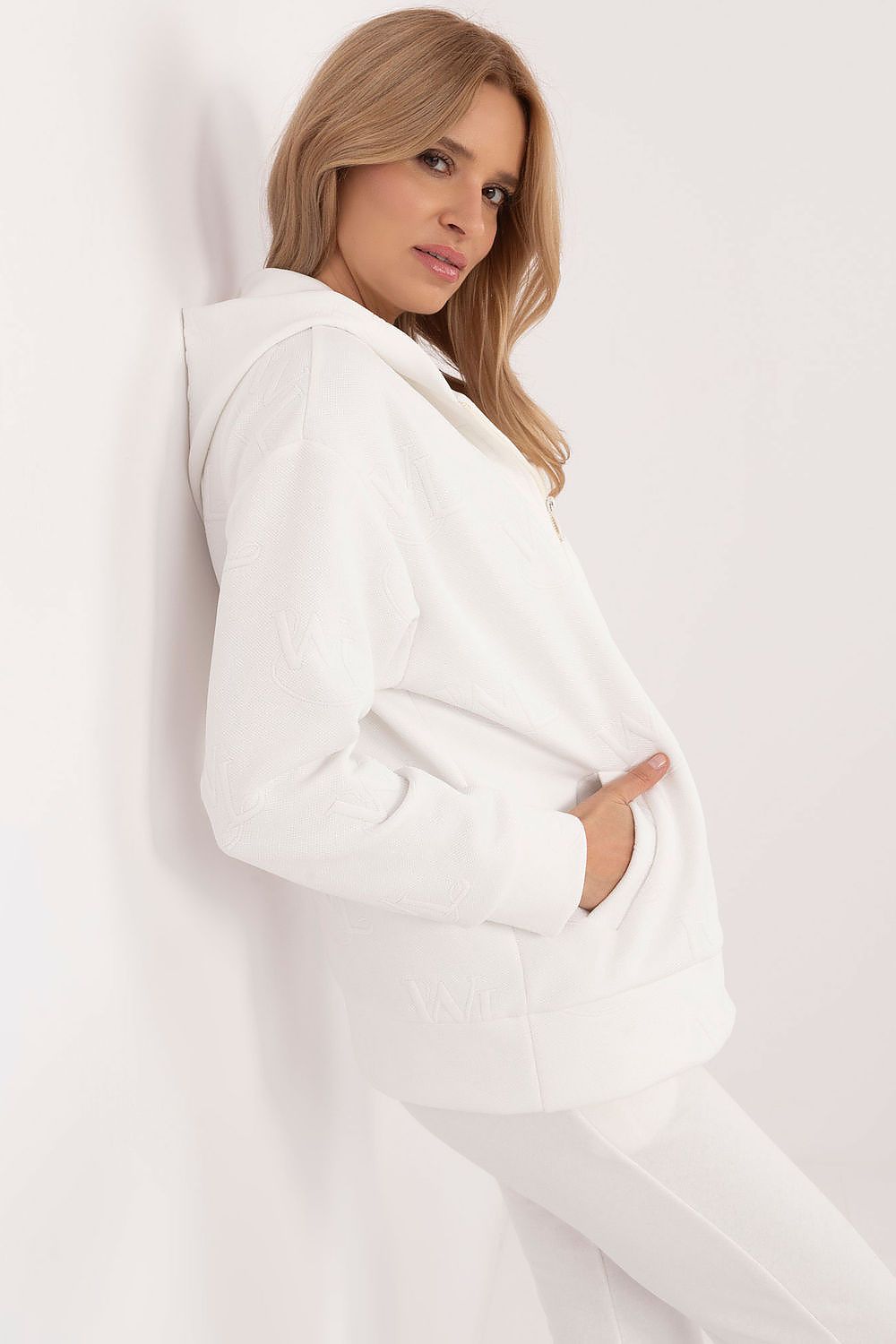 Sweater model 202930 Lakerta
