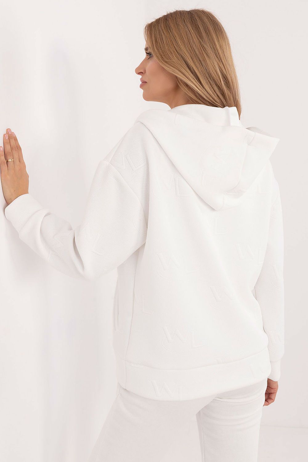Sweater model 202930 Lakerta