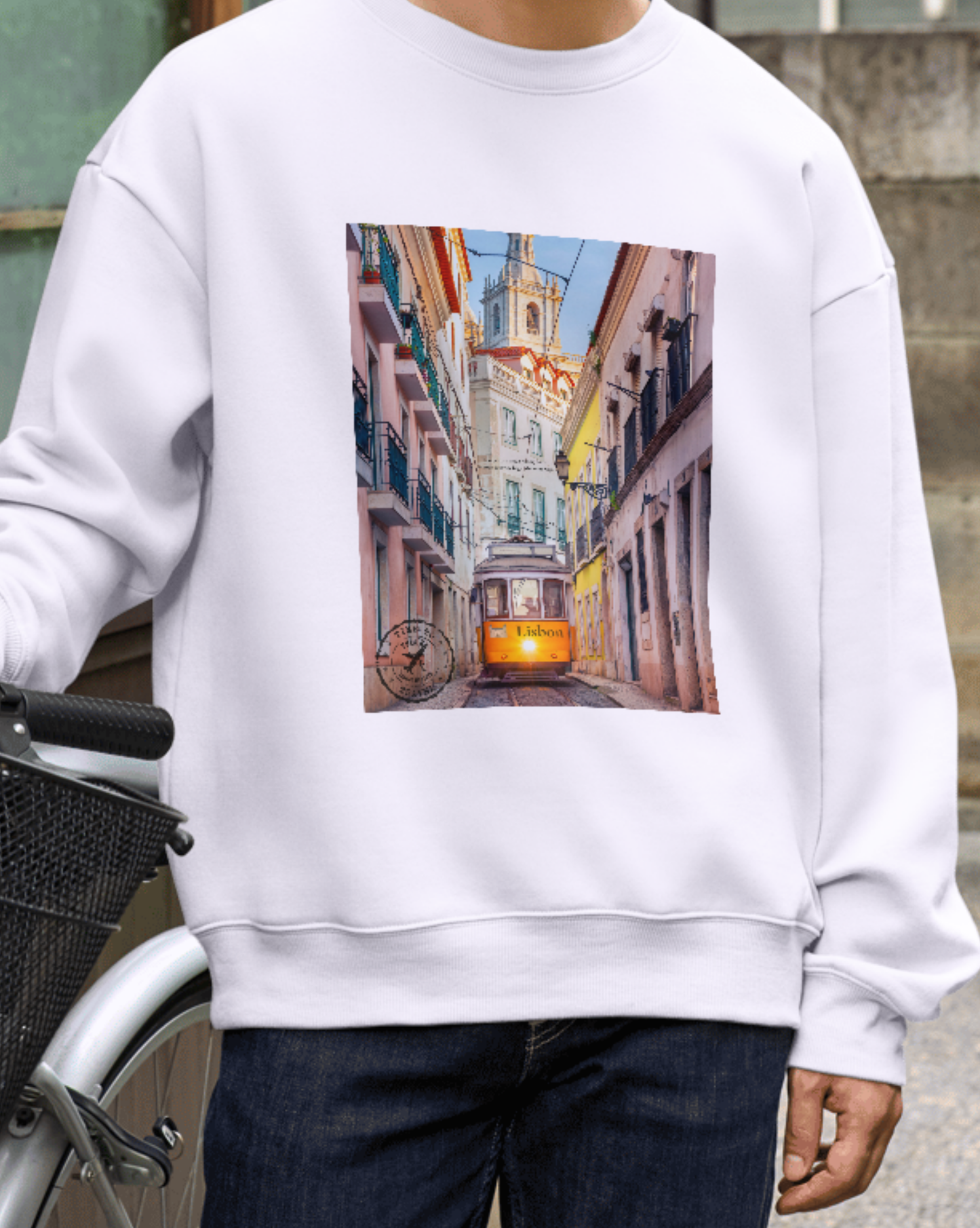 THÈA RA – "Lisbon Ride" Pullover
